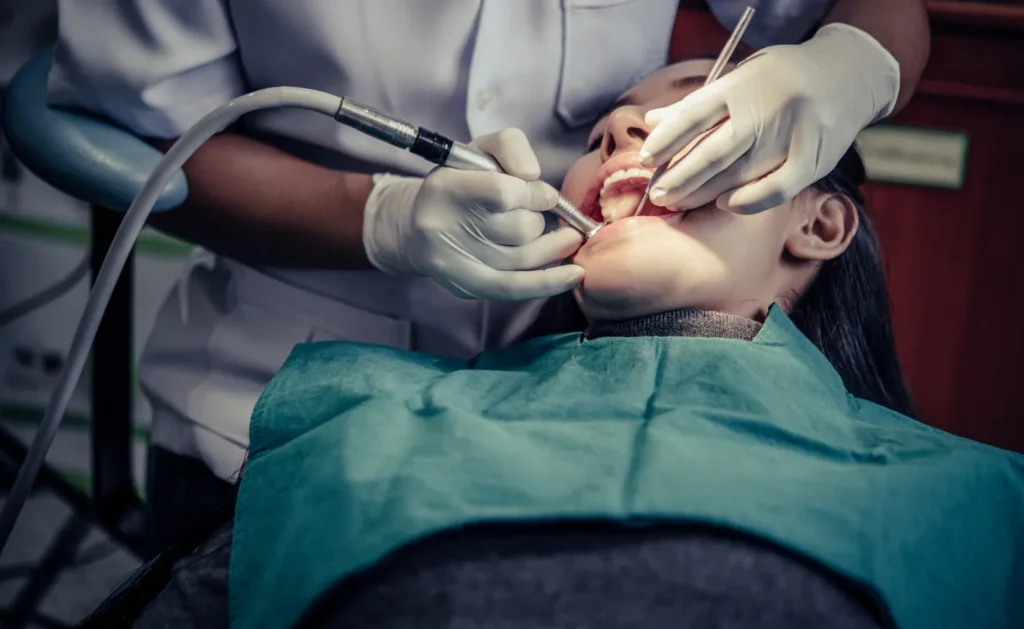 Get pain-free wisdom tooth removal in Viman Nagar today!